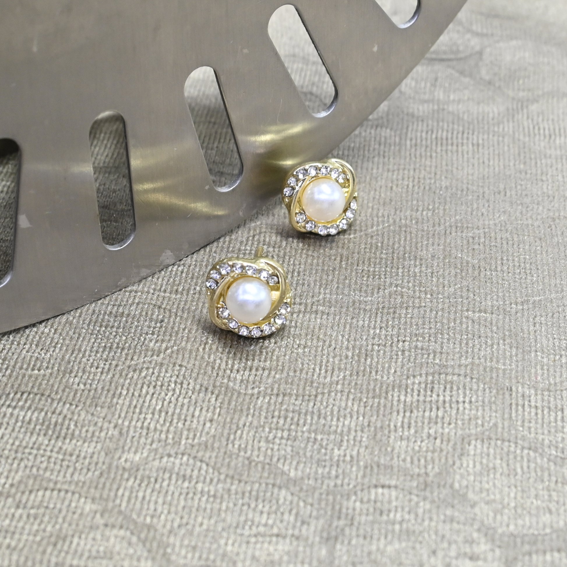 Pearl Pop Stud Earrings
