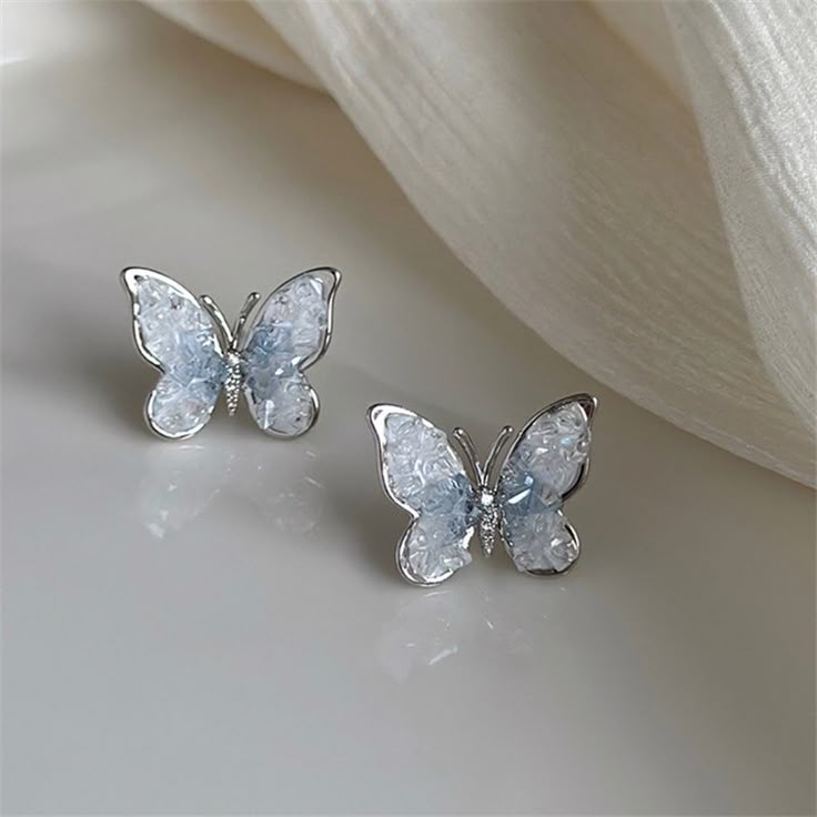 Flutter Belle Stud Earrings