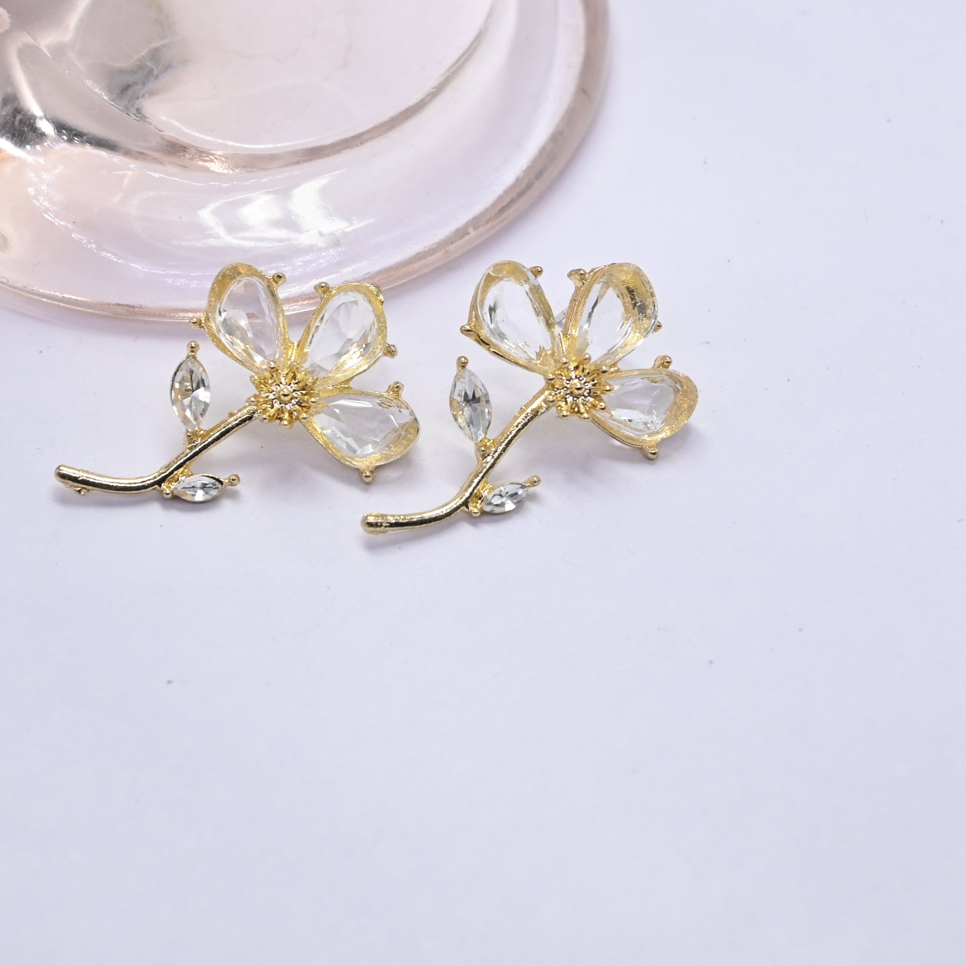 Transparent Florette Stud Earrings