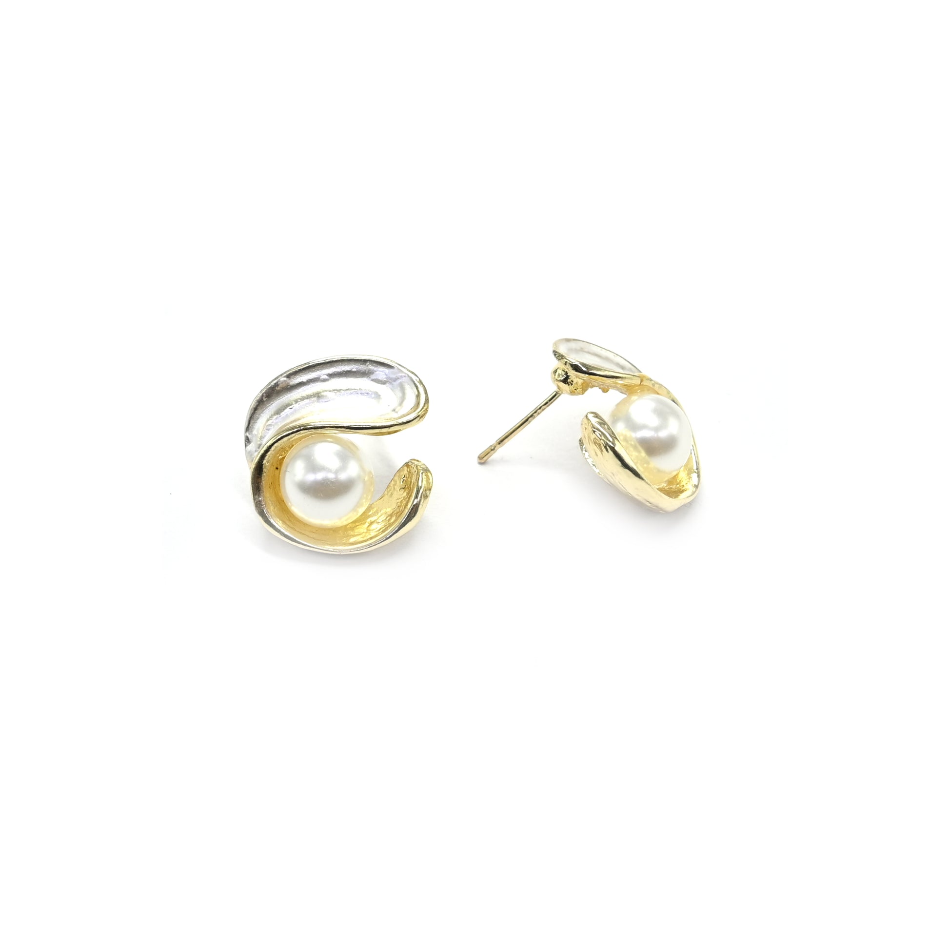 Swirl Pearl Stud Earrings