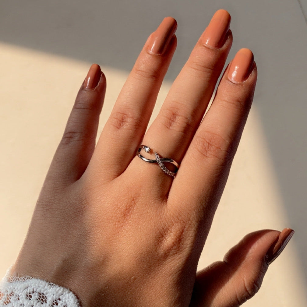 Loop With A Star Ring