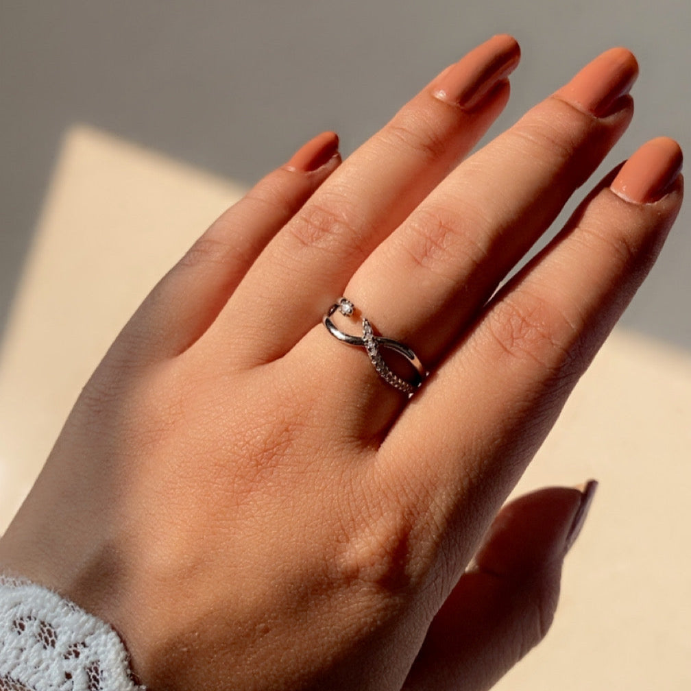 Loop With A Star Ring