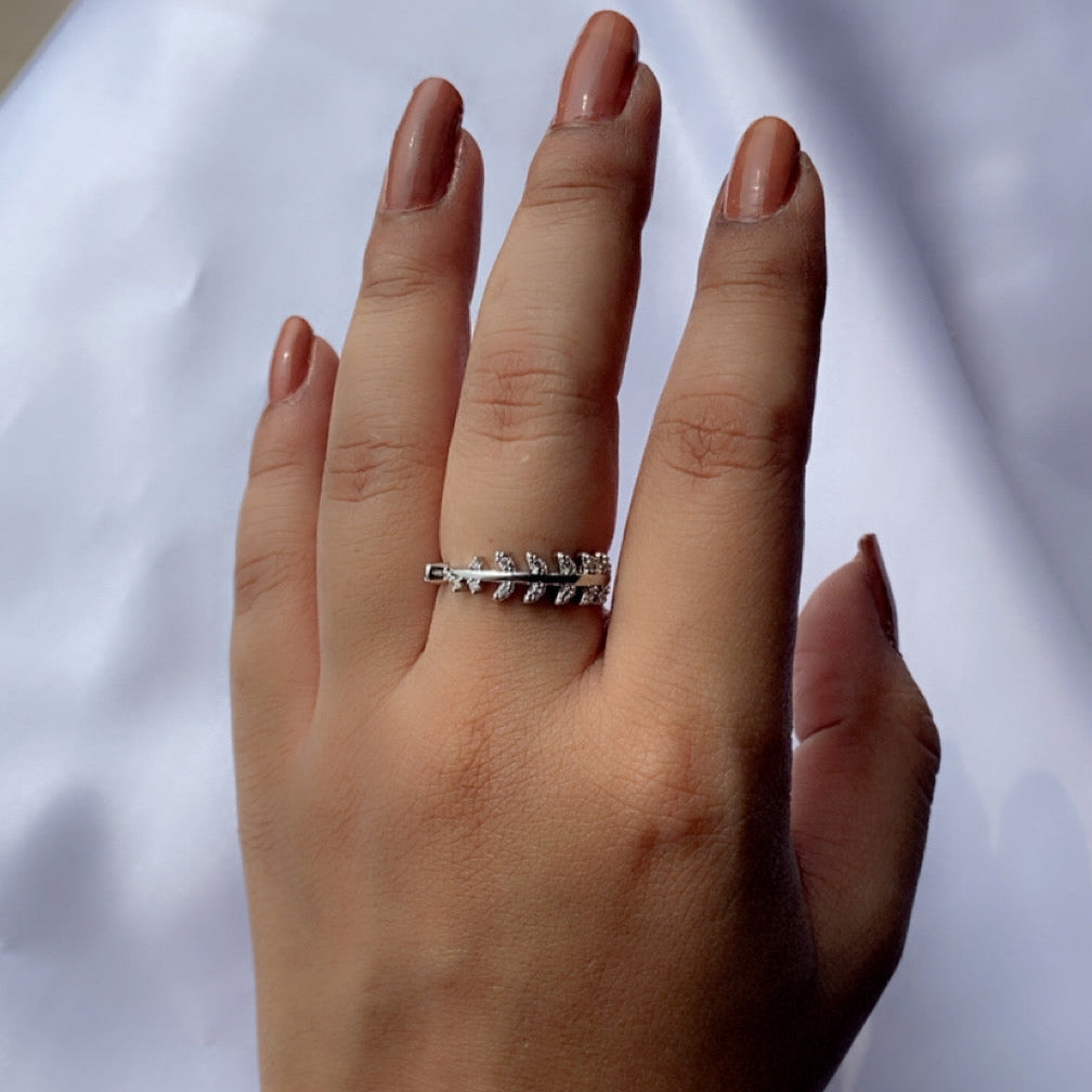 Twinkle Vine Ring