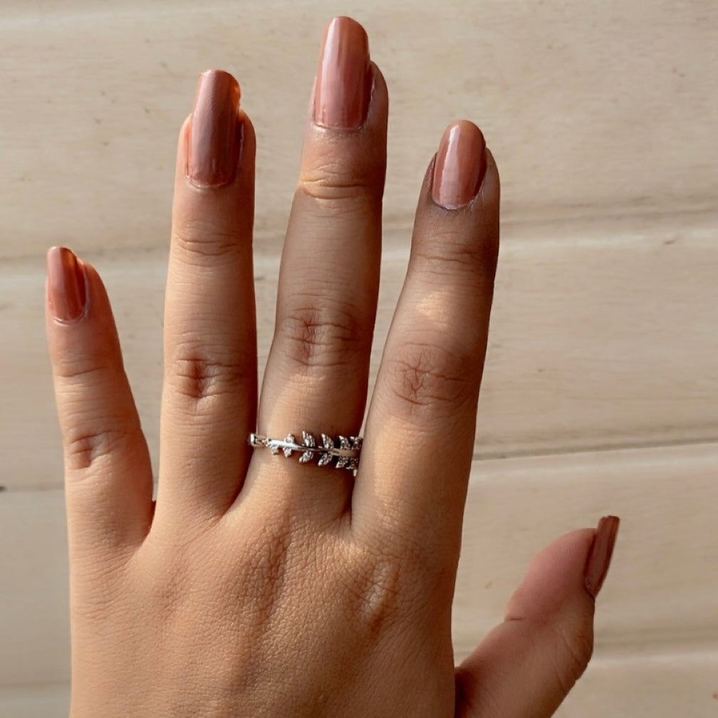 Twinkle Vine Ring
