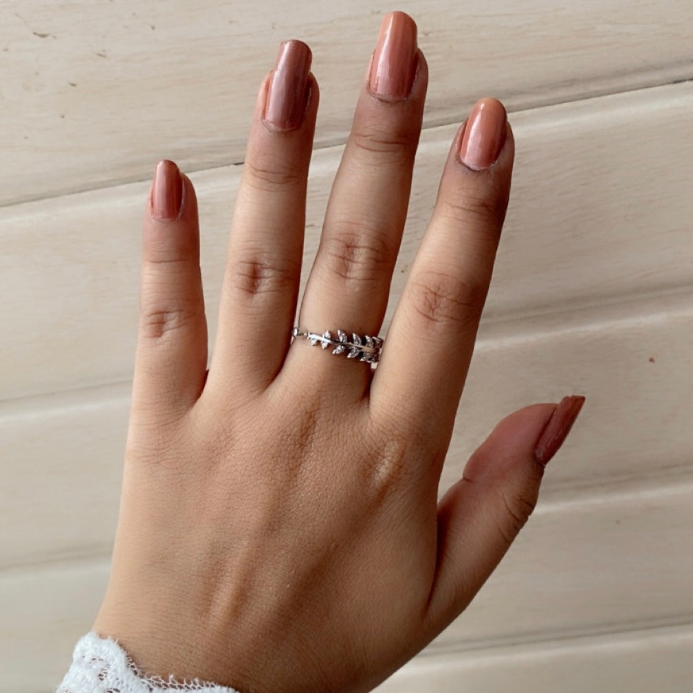 Twinkle Vine Ring