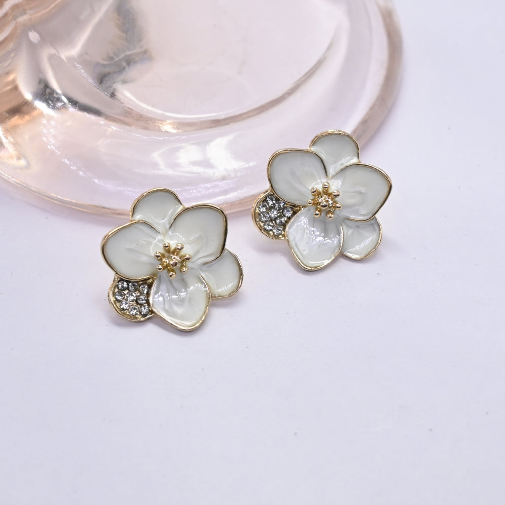 Sparkling Florette Stud Earrings
