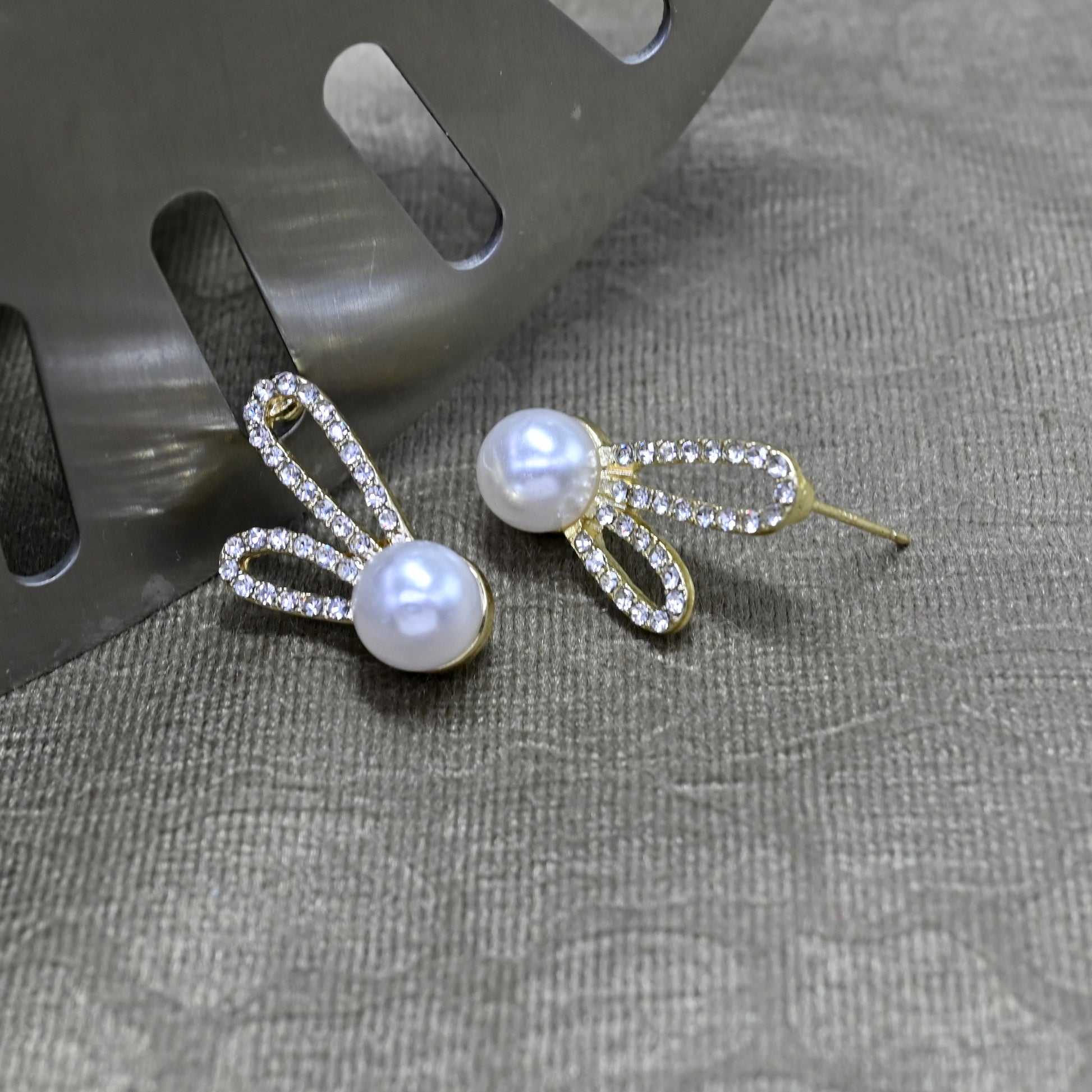 Bunny Ears Stud Earrings